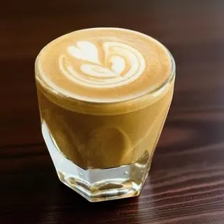 Café Kuento / Cortado